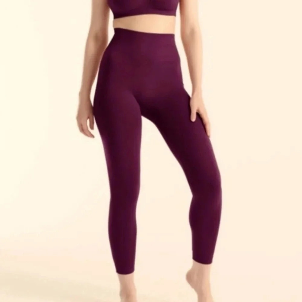 Knix Leggings Burgandy Women's Medium Good to Go Knix Seamless Leggings